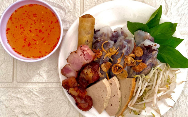 THUÝ - Bánh Ướt, Trà Sữa Thái & Soda