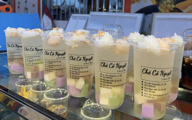 Chè Cô Nguyệt - Phan Ngọc Hiển