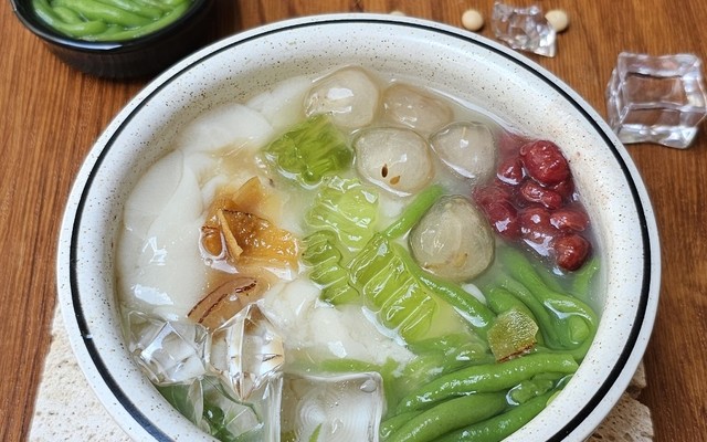 Chè Phớ Tuyết - Tào Phớ Nhiệt Đới & Tàu Hũ Chè Thái Bưởi Thập Cẩm - 62B Nguyễn Đổng Chi