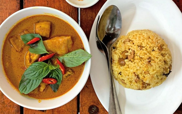 Bún Cá Kho Cay & Trái Cây Gọt Sẵn - Mia Food