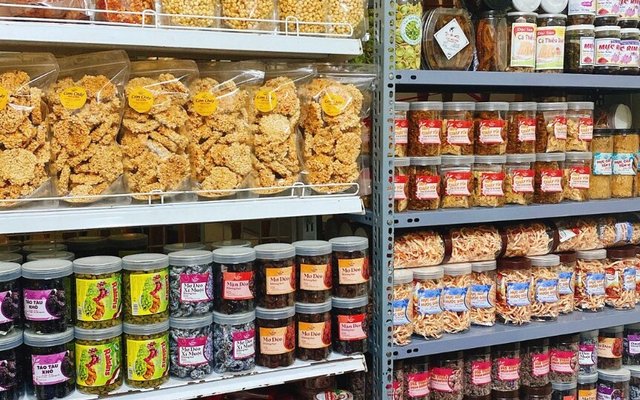 Ăn Vặt Ngon - Bánh Tráng, Chân Gà & Nem Chua Rán - Lương Thế Vinh
