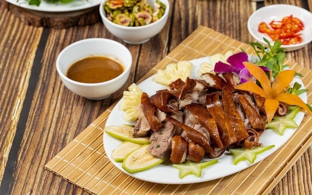 Dê Quay - Đỗ Đức Dục