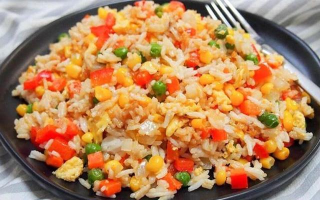 Cơm Rang Đảo Giòn - Ngõ 165 Chùa Bộc