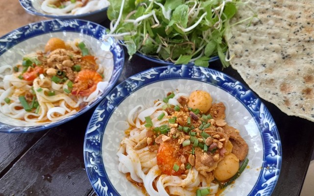 Mỳ Quảng Phú Chiêm - 69 Đồng Kè