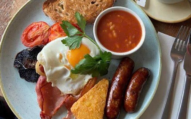 Breakfast All Day - Đồ Ăn Nhanh - 39 Hồ Xuân Hương
