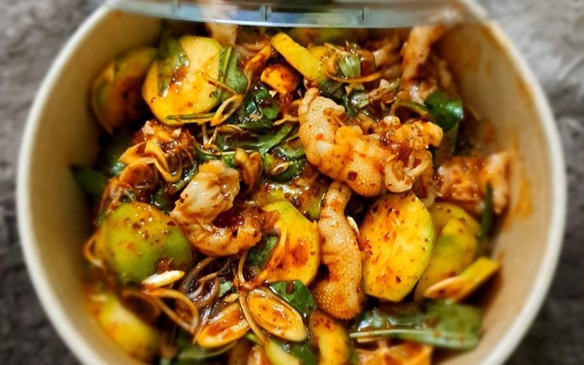 Chân Gà Sốt Thái Chía Trần - Trần Phú