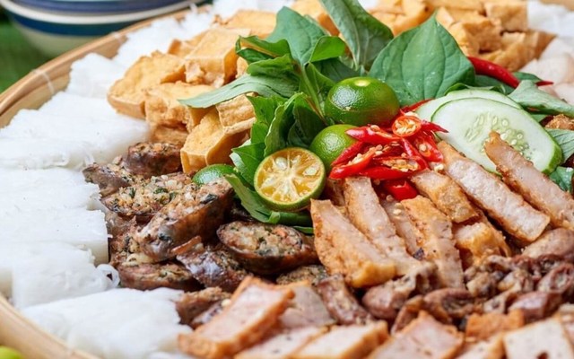 Sóc Béo Quán - Chuyên Bún Đậu Và Mì Trộn Indomie - Long Biên