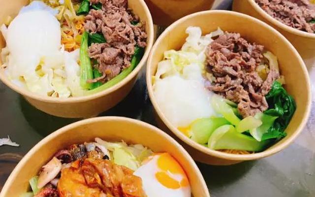 Quạo - Mì & Cơm Trộn Trứng Chảy - Lý Tự Trọng