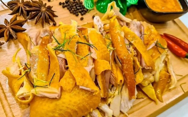 Gà Ủ Muối - Trà Sữa & Bánh Tráng Lê Huy - 11B/5G Đường N10
