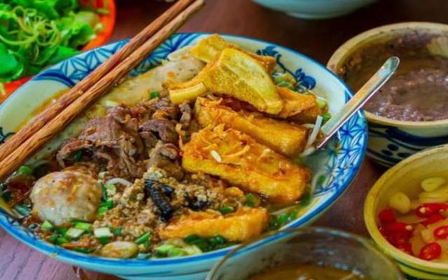 Bún Riêu Quán Dung Since 1994 - Bạch Mai