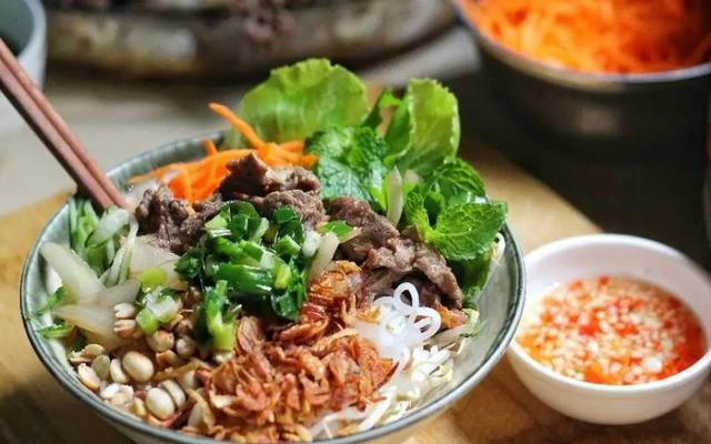 GÓC NGON - Bún Trộn & Nem Nướng - Cầu Giấy