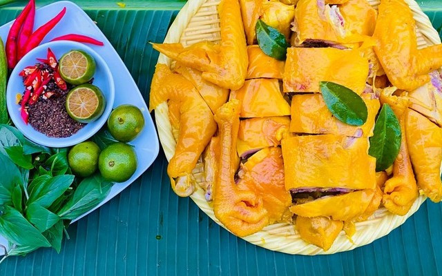 Gà Ủ Muối Madam Hoàng - Shop Online
