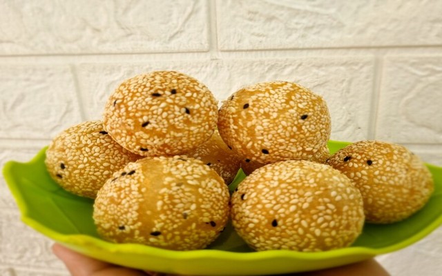 Bánh Rán Lúc Lắc Phạm Tình - Trương Định