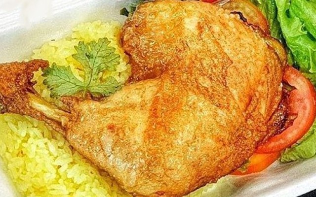 Cơm Gà Xối Mỡ, Mì Trộn & Gà Rán A Dũng - Huỳnh Khương An