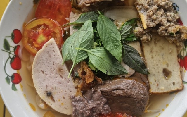 Bún Riêu Cô Nga