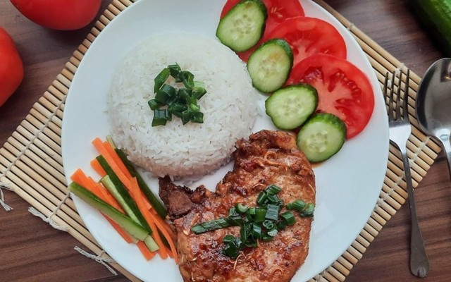 Quán Cơm 7A - Cơm Sườn Coclet Chiên - Đoàn Hoàng Minh