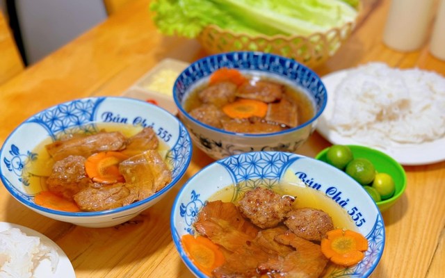 Bún Chả 555 - Ẩm Thực Hà Nội