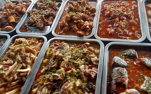 Cơm 298 - Cơm Bình Dân - Đồng Khởi