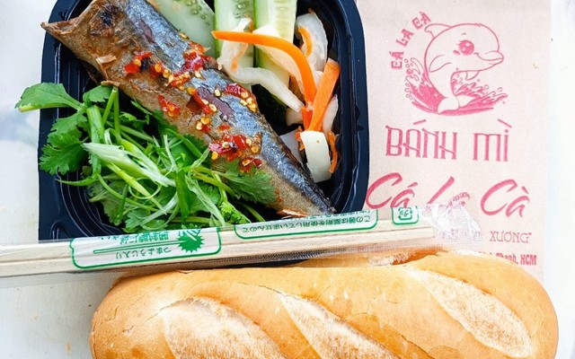 Bánh Mì Cá La Cà