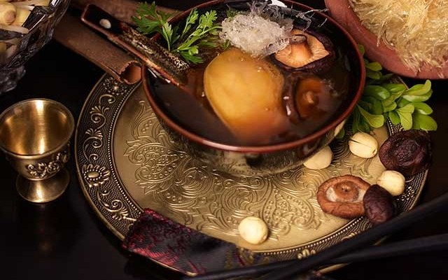 PHẬT NHẢY TƯỜNG - SOUP Bào Ngư Vi Cá