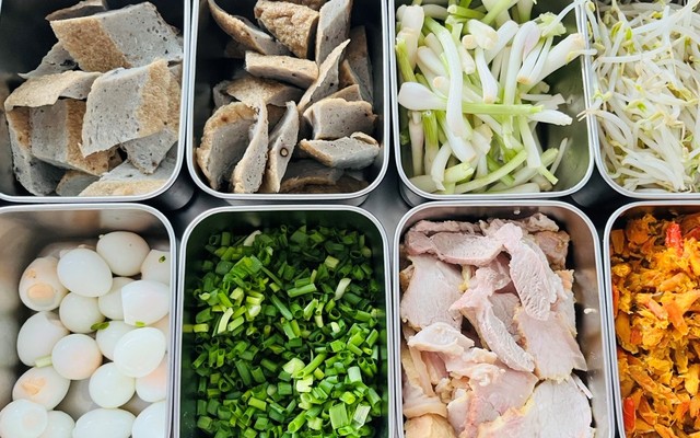 Bánh Canh Cua Bà Nhung - Thân Nhân Trung