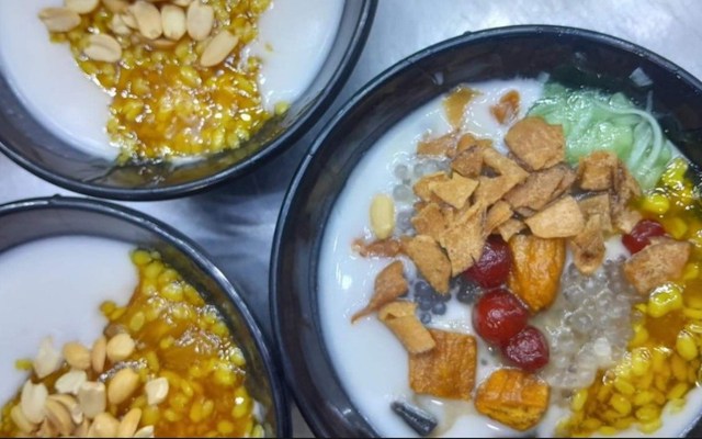 Ăn Vặt Chị Thắm - Chè & Ăn Vặt