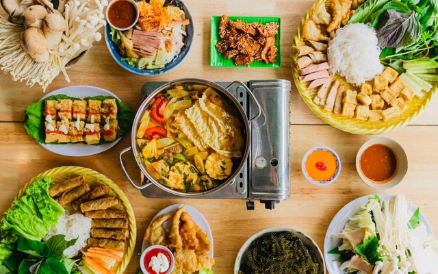 Bếp Chay Nguyệt Cát - 99 Huy Cận