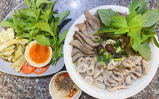 Lòng Trần Phố Cũ - Mạc Thị Bưởi