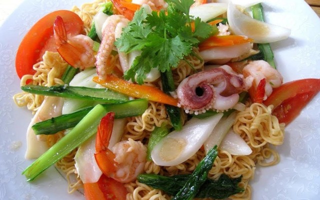 Bếp Nhà Gấu - 63 Đặng Tất