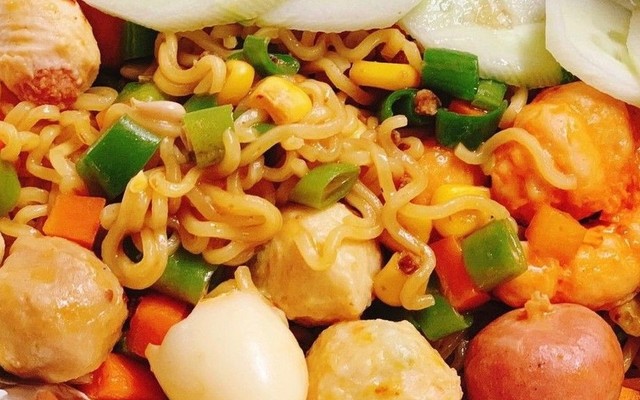 Bánh Mì & Mì Trộn Cô Hảo