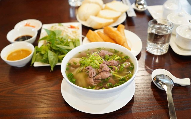 Phở Trâu Tươi Lý Hùng - 27A Thạnh Lộc 19