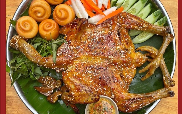 Gà Nướng Mắm Nhĩ Kim Phụng - KDC Việt Sing