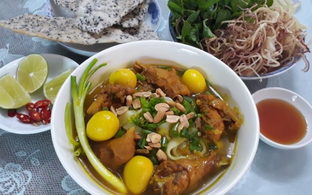 Quán 92 - Mỳ Quảng & Bún Mắm - 08 Nguyễn Đình Tựu