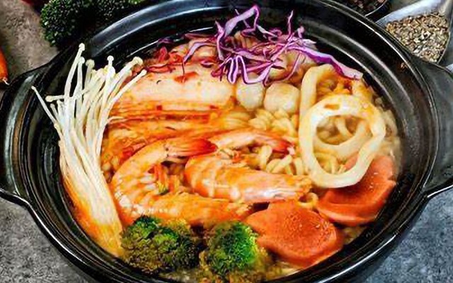 Mì Cay 5H - Trần Hưng Đạo