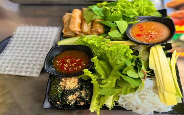 Quán Thiên Minh 2 - Chả Giò Cá Trích & Bò Lá Lốt