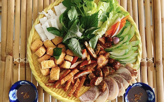 Bún Đậu Mắm Tôm Mẹt Tròn - Huỳnh Tấn Phát