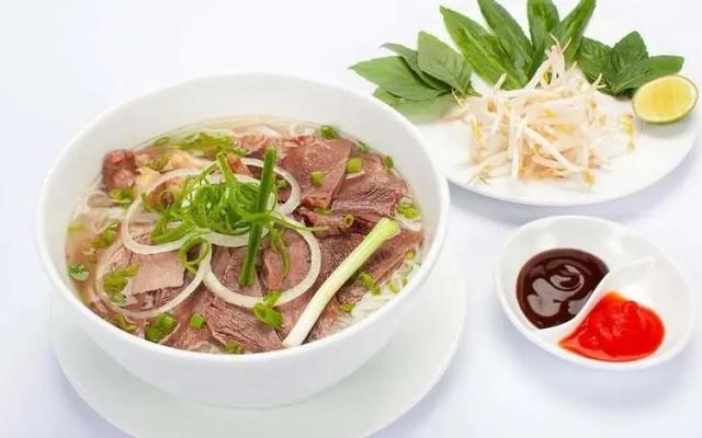 Phở Lý Quốc Sư - 218A Hoàng Diệu 2