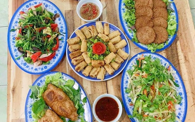 Cơm Chay Thiện Nhẫn 2 - 28 Nguyễn Thị Búp