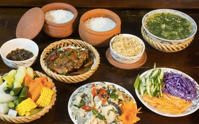 Cơm Nhà Xưa - Lê Văn Lương