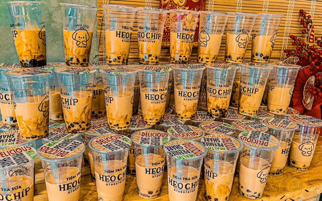Heo Chíp 8 - Trà Sữa & Ăn Vặt - Nguyễn Ái Quốc