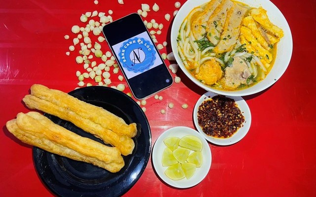 Bánh Canh Cá Lóc - Noa