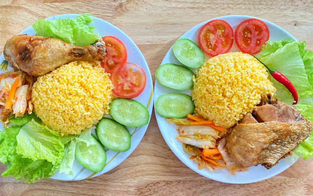 Cơm Gà Xối Mỡ Tư Kiều 7 - Lê Duẩn