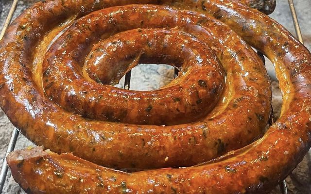 Tiệm Nướng Vũ Trụ Mồi Bén - Gà Nướng Lu