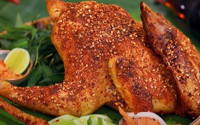 Gà Nướng Tám - 88 Bạch Đằng