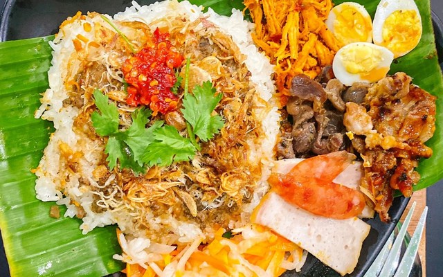 Xôi, Bánh Mì & Bò Né Tình - Phan Đình Phùng