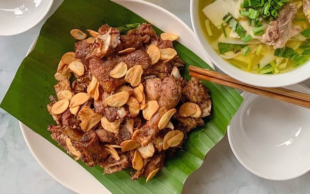 Ngan Cháy Tỏi Phố Cổ