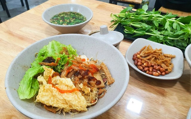 Hủ Tiếu Chay Lộ Bình Tiên - 170 Đồng Đen