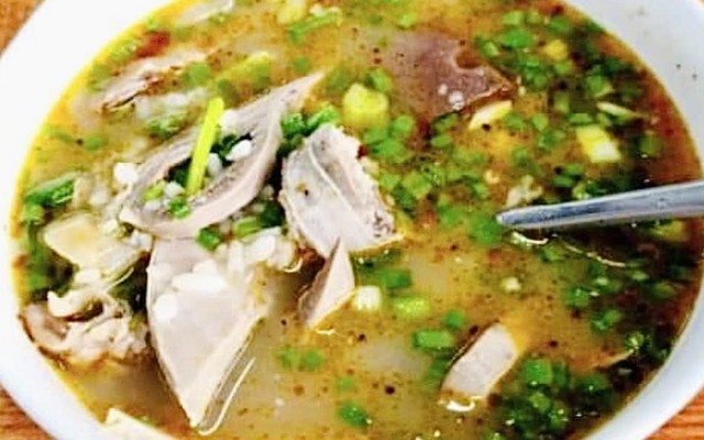 Cháo Lòng Ạ Ơi - 111 Trần Thái Tông