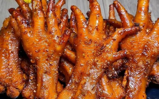 Trịnh Thăng - Chân Gà, Cánh Gà & Lẩu Gà Lá É - Minh Khai