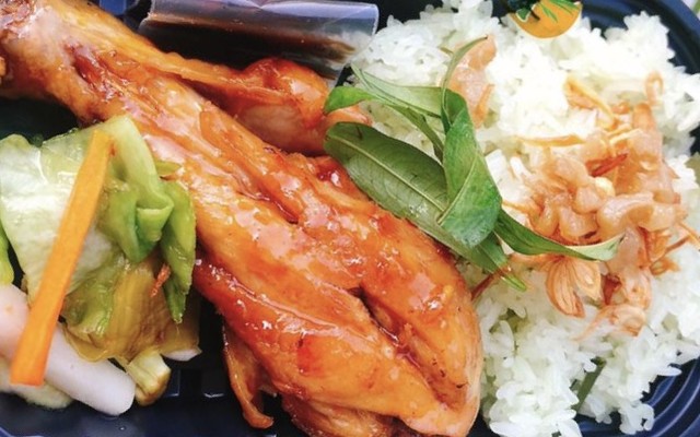 Xôi Gà & Cà Phê Ola - 29 Tịnh Tâm